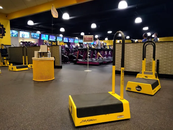 Planet Fitness Picture 4