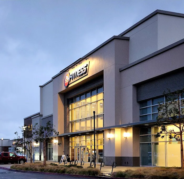 24 Hour Fitness Picture 9