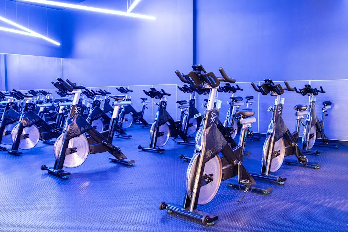 24 Hour Fitness Picture 10