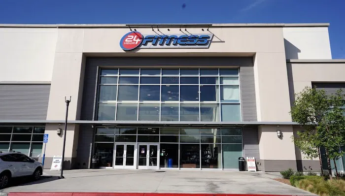 24 Hour Fitness Picture 4