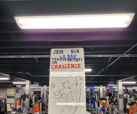 Crunch Fitness - Van Nuys