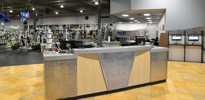 24 Hour Fitness Picture 5