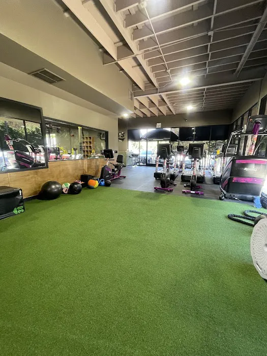 RESULTS Fitness Center Picture 7