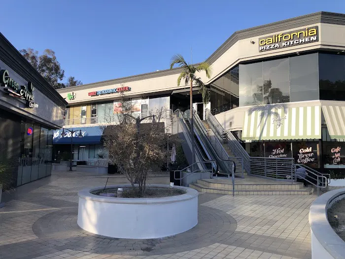 YogaSix Studio City Picture 7