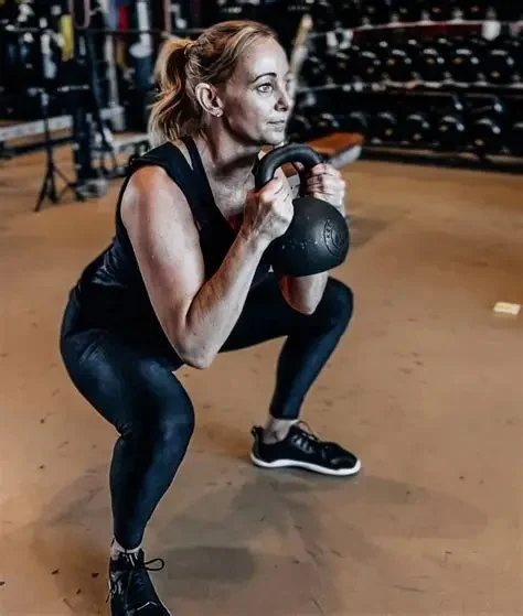 Strength Training for Women Over 40: Building Bone, Muscle and Confidence This Fall