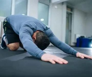 How to Use Short, Focused Mobility Sessions to Keep You Moving Pain-Free During Long Training Blocks