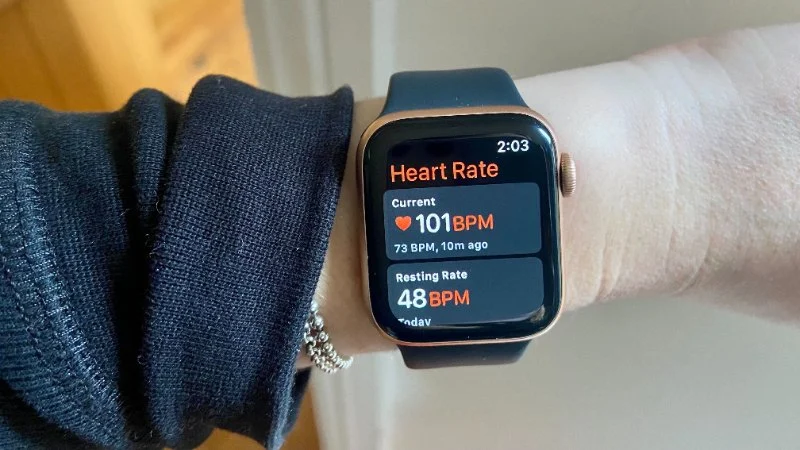 How to Use a Smartwatch to Track Training Stress and Plan Recovery Days