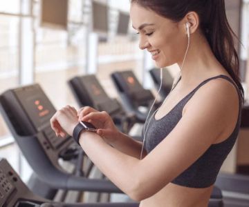 How to Use Smartwatch Training Status to Time Hard Sessions and Recovery Days in Fall 2025 – Expert Tips from Hot Fitness