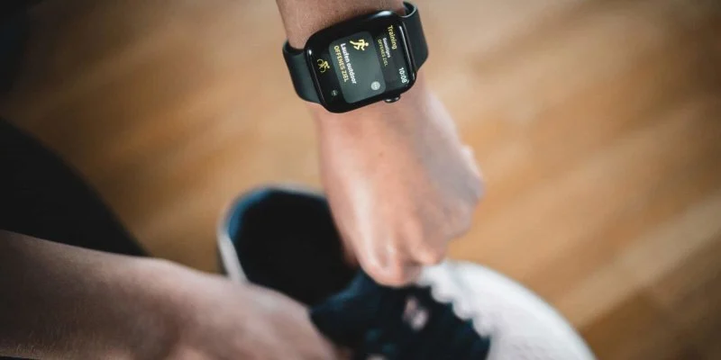 How to Use Smartwatch Training Load to Plan Speed Work and Recovery Runs