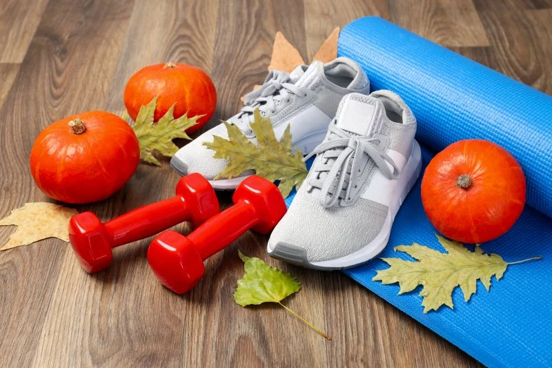 How to Balance High-Intensity Workouts with Quality Sleep and Nutrition During Busy Fall Months