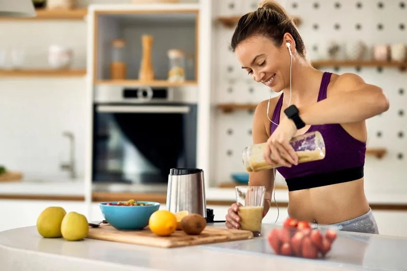 The Best Nutrition Strategies to Fuel Long Runs and Heavy Lifts During Cooler Months