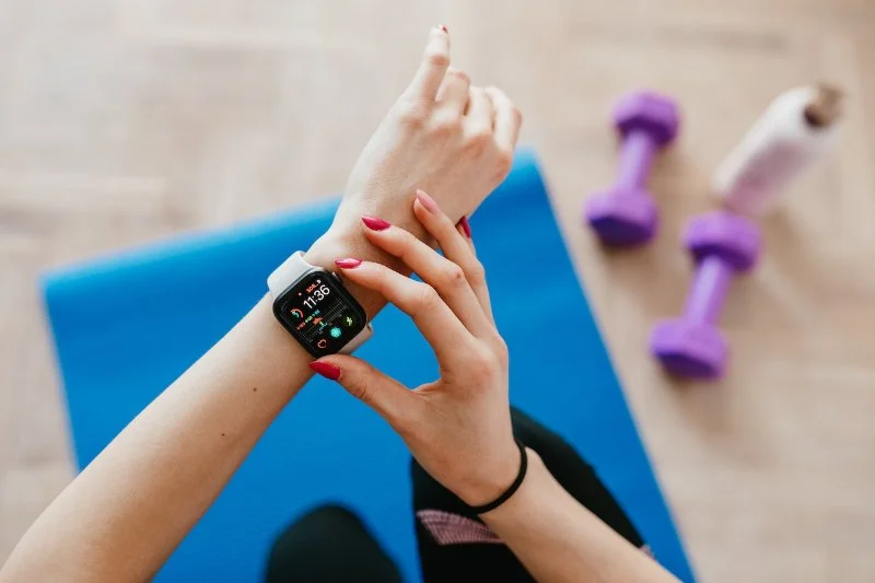 How to Use Smartwatch Sleep and HRV to Plan Your Most Productive Training Week This Season