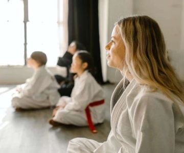 How to Build Resilience: Strategies for Staying Injury-Free Through Fall Training