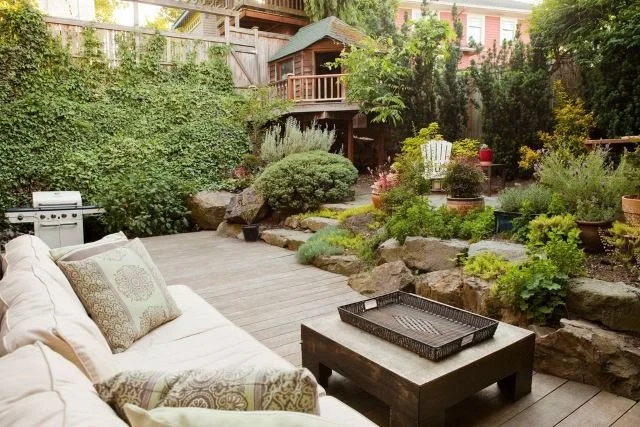 Best Fall Outdoor Circuit Ideas Using Benches, Stairs, and Natural Terrain