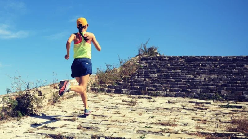 How to Use Tempo and Long Run Mixes to Build Confidence and Speed for Autumn Races