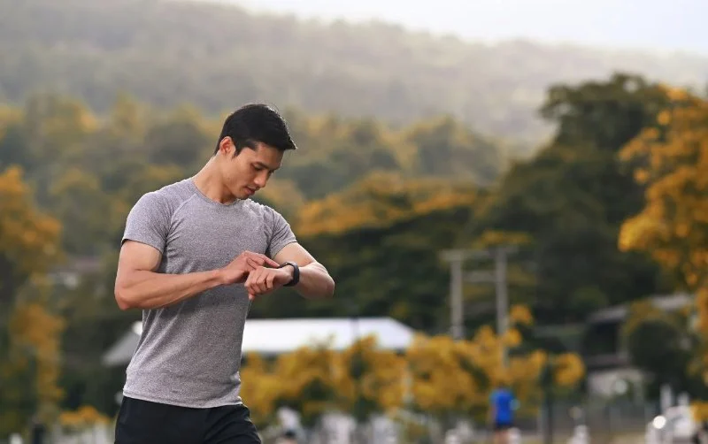 The Complete Guide to Resting Heart Rate: What It Tells You About Your Training | Hot Fitness