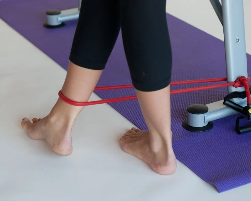 How to Strengthen Weak Ankles with Simple Exercises