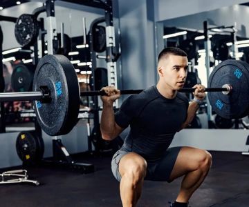 How to Increase Strength With a Simple 4-Day Workout Split