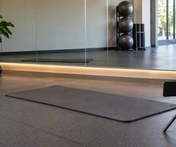 Gym Mirrors and Phone Cameras: Privacy and Courtesy